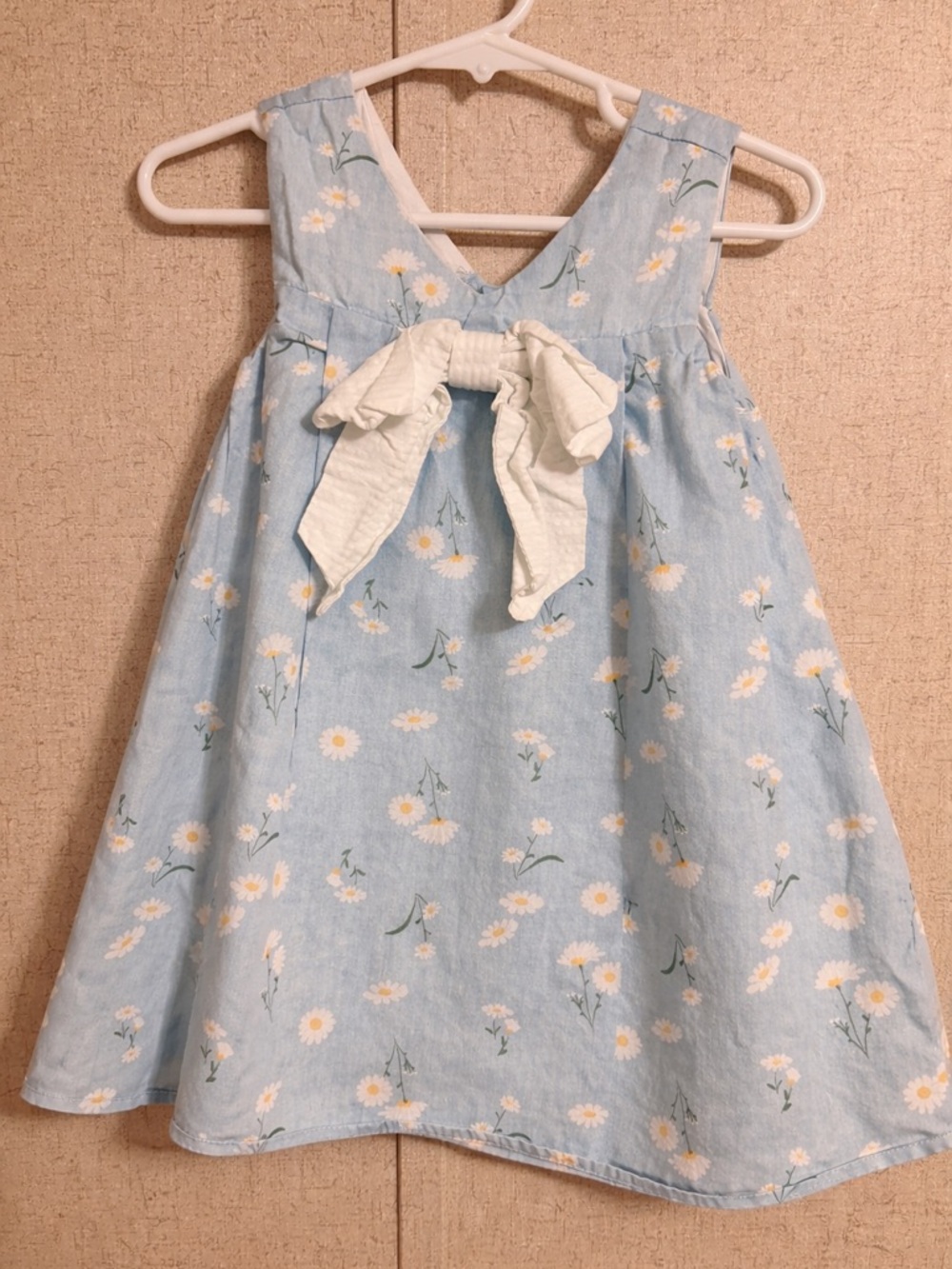 Quiltex Pale Blue Daisy Dress with Cream Bow